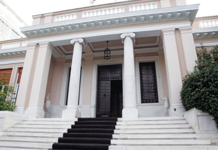 Για κλείσιμο της αξιολόγησης μετά το Μάρτιο προϊδεάζει η κυβέρνηση