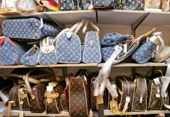 Το Ebay θέλει να διώξει τις «μαϊμούδες»