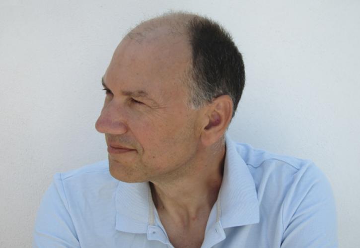 Καλύβας: Να πάψουμε να ενισχύουμε την αυτάρεσκη Ελλάδα της αποτυχίας