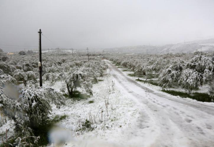 Επιχείρηση να κρατηθούν ανοιχτές οι οδικές αρτηρίες στην Κρήτη