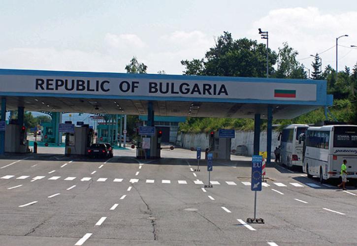 Νομοθετικό «φρένο» στις μεταφορές επιχειρήσεων σε Βουλγαρία και Κύπρο