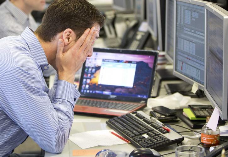 Στο 10,1% σκαρφάλωσε η απόδοση του διετούς ομολόγου