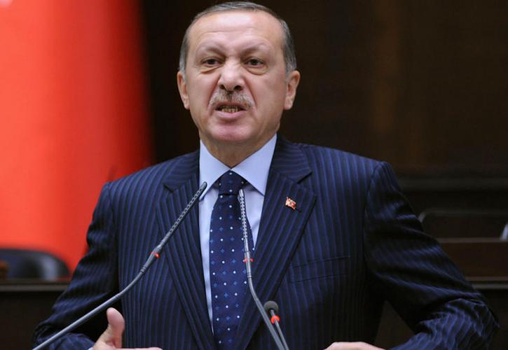 Ερντογάν: Το σχέδιο επιστροφής στη λίρα του «σκάει στα μούτρα»