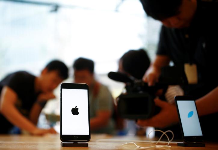 Σε αναζήτηση νέων προμηθευτών βρίσκεται η Apple