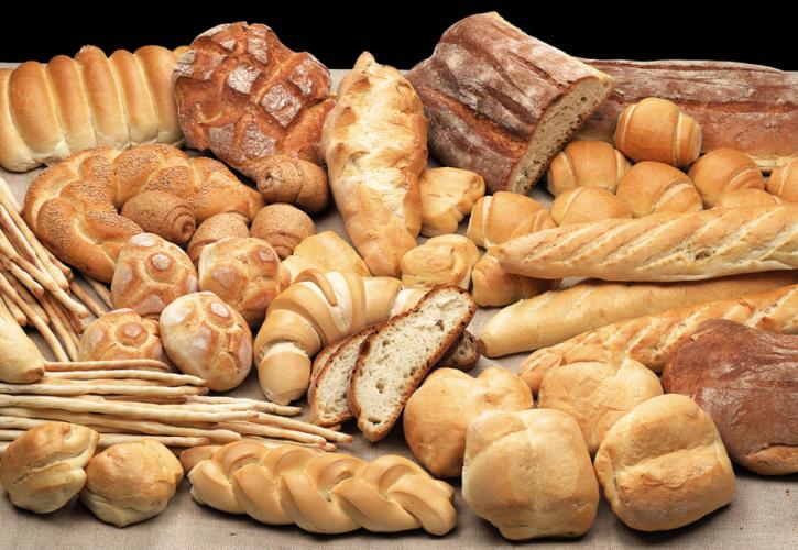 Προσφορά 3.190 κιλά προϊόντων αρτοποιίας μέσω ΟΑΕΔ στους πρόσφυγες
