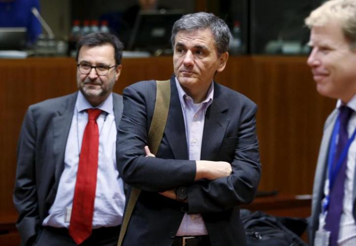 Για συμφωνία-πακέτο έως τις 20/02 «τρέχει» η κυβέρνηση
