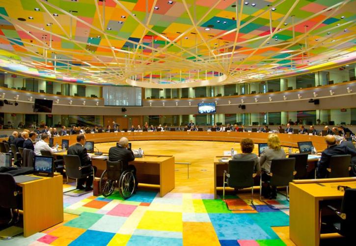 Ασφαλιστικό και εργασιακά τα αγκάθια στο Eurogroup