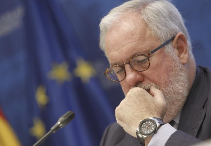 Canete: Πρόοδο στις ανανεώσιμες πηγές σημειώνει η Ελλάδα