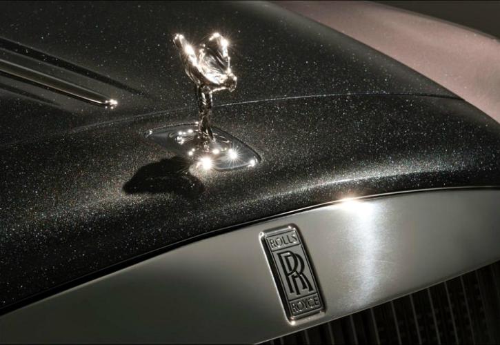 Rolls Royce: Μπόνους 2.000 λιρών σε 14.000 εργαζόμενους λόγω... πληθωρισμού