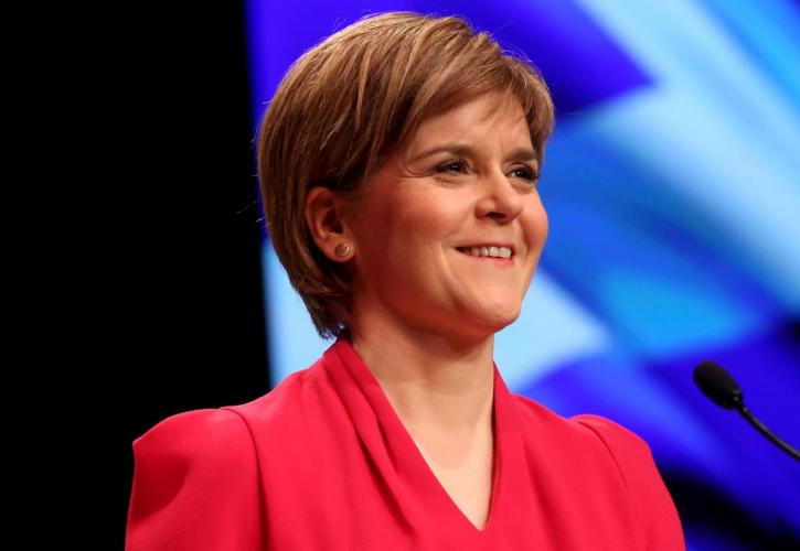 Σκωτία: Η πρωθυπουργός Στέρτζον επιμένει για νέο δημοψήφισμα ανεξαρτησίας, το 2023