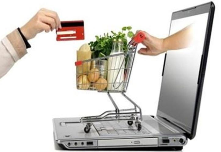 Γεμίζει το καλάθι των online super markets