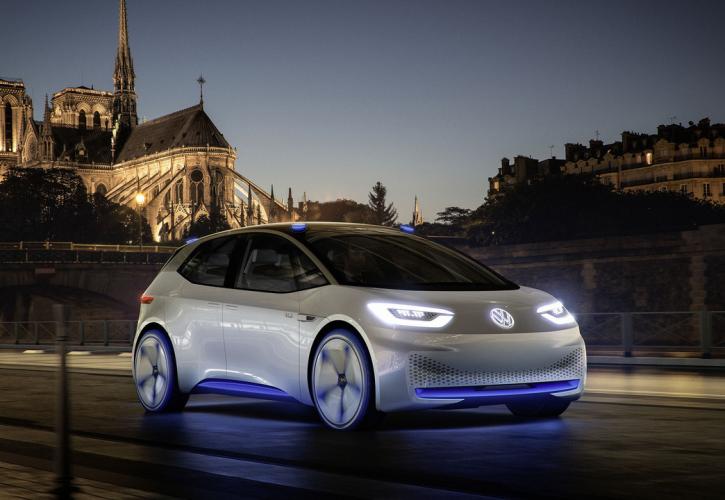 Η Audi ετοιμάζει τον ανταγωνιστή του BMW i3