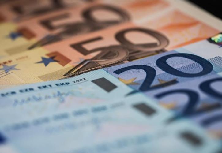 Χέρι – χέρι τα φορολογικά έσοδα με τα φέσια στην εφορία