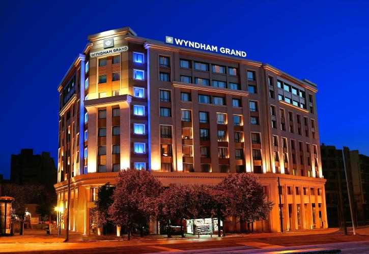 Μπήκαμε στο Wyndham, στο νέο διαμάντι της πόλης (pics)