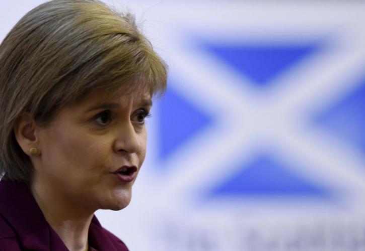 Βρετανία: Συνελήφθη η πρώην πρωθυπουργός της Σκωτίας Νίκολα Στέρτζιον