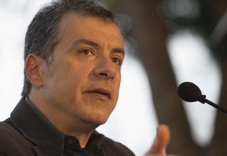 Θεοδωράκης: Να μπει τέλος στην εξαπάτηση των αγροτών