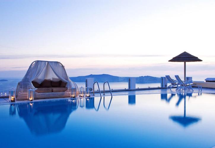 Αυξάνονται τα τετράστερα και πεντάστερα στη χώρα