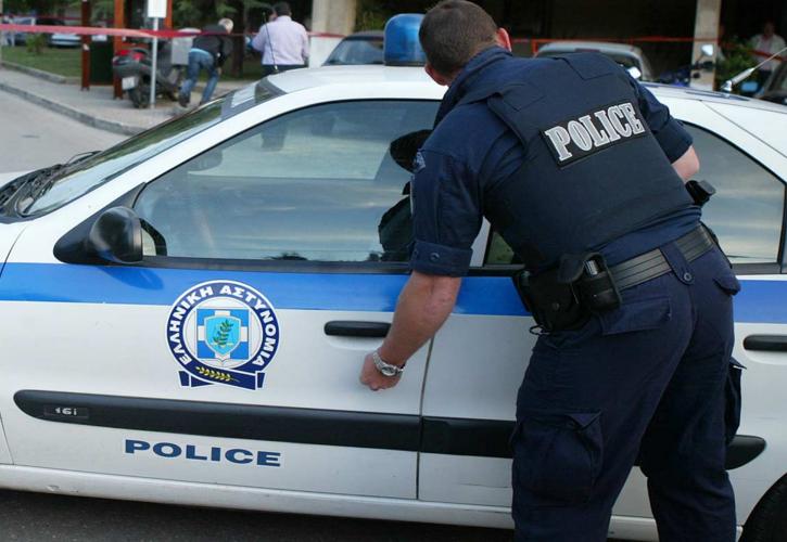 Σύλληψη 2 ανδρών στην Αθήνα για πορνογραφία ανηλίκων