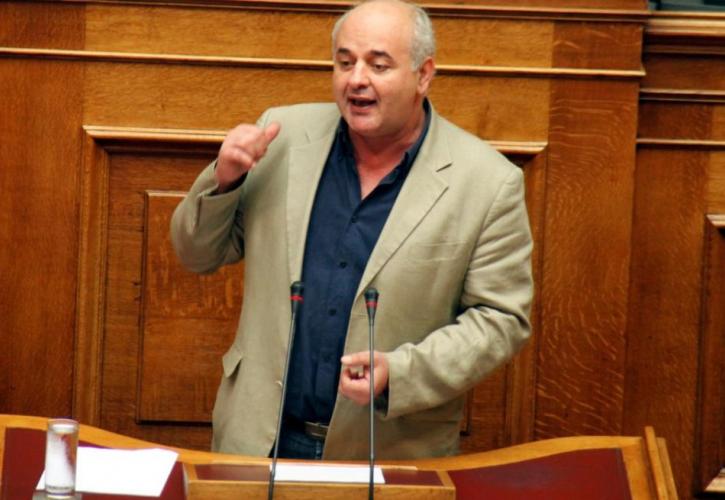 Καραθανασόπουλος (ΚΚΕ): Σύγκρουση με την πολιτική που αναπαράγει τις αιτίες της ενεργειακής φτώχειας