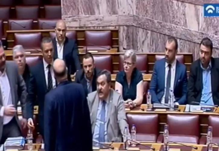 Ο αποκλεισμός της Χρυσής Αυγής πρέπει να είναι απόλυτος