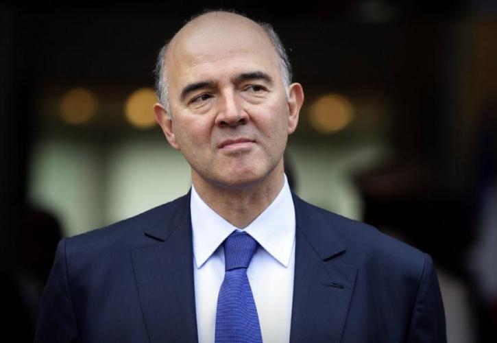 Μοσκοβισί: «Η Γαλλία είναι χρεωμένη και ανίσχυρη»