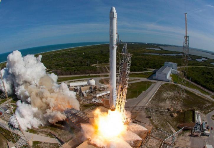 Space X: Θα εκτοξεύσει απόψε ένα νέο τουρκικό δορυφόρο Turksat