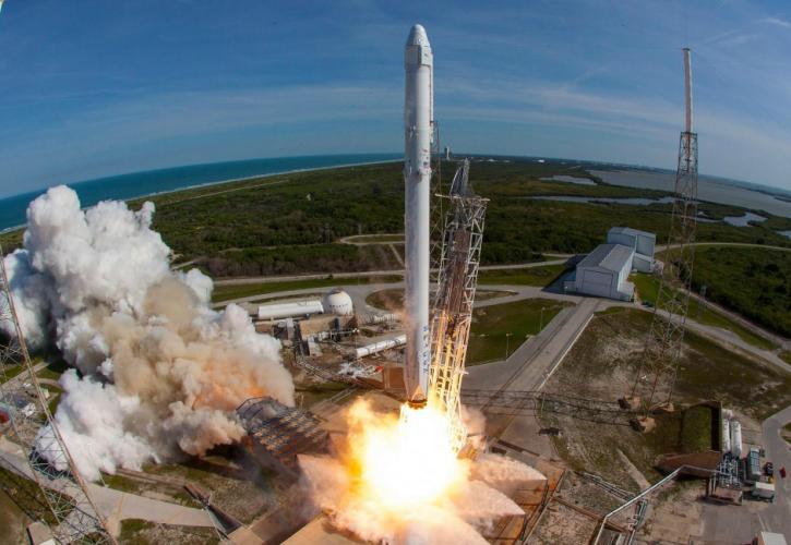 Space X: Θα εκτοξεύσει απόψε ένα νέο τουρκικό δορυφόρο Turksat