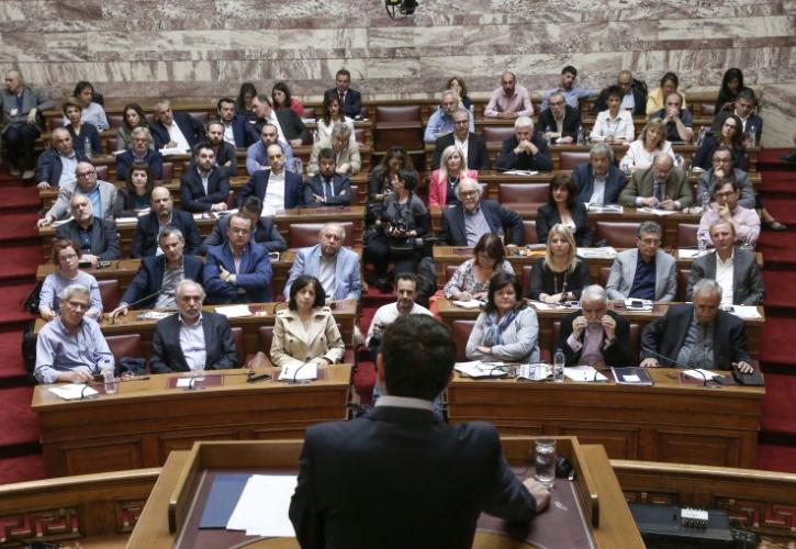 Kυβερνητικές ζυμώσεις ενόψει ψήφισης της συμφωνίας
