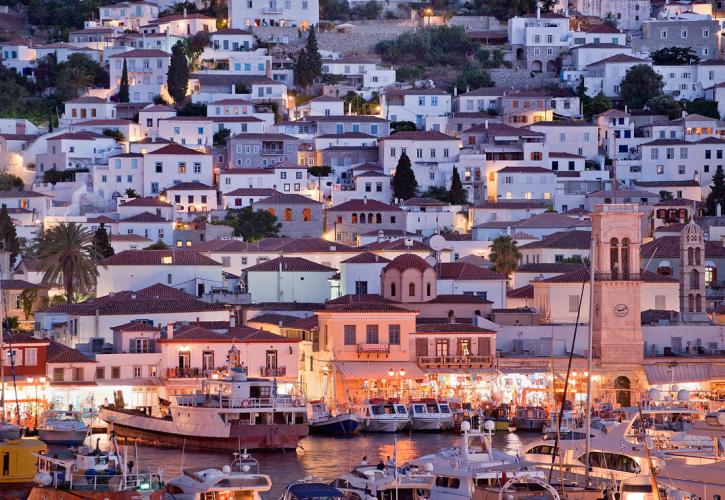 ΙΕΛΚΑ: 1 στους 2 Έλληνες δεν θα πάνε διακοπές φέτος