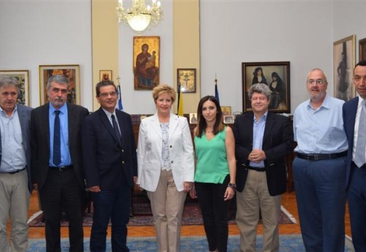 Ο όμιλος ΕΛ.ΠΕ στηρίζει το έργο απορρύπανσης του Θερμαϊκού