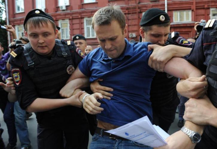 Ρωσία: Κινδυνεύει με απομόνωση ο Ναβάλνι μετά από συνεχείς επιπλήξεις