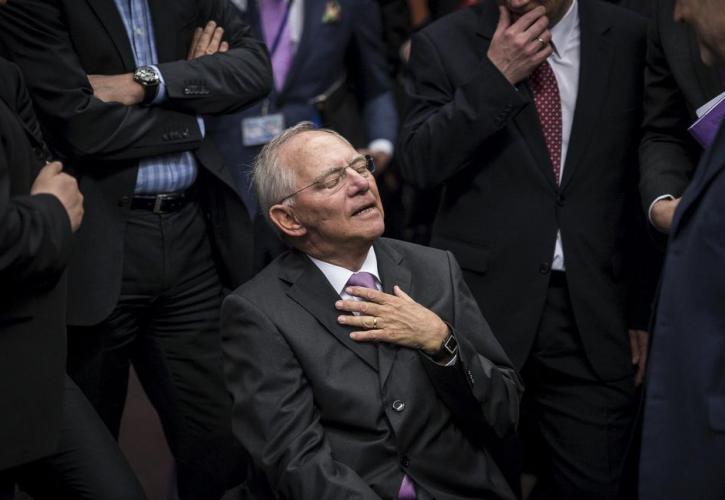 Die Welt: Ο Τσίπρας πιστεύει ότι για όλα φταίει ο Schaeuble 