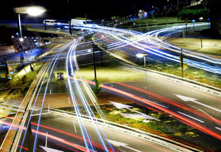 Πάνω από 2,5 δισ. επενδύει Ευρώπη σε «έξυπνες» μεταφορές