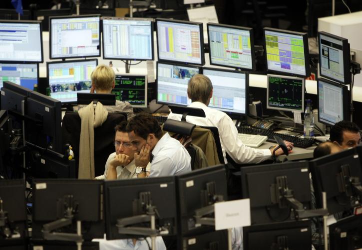 Πώς η έξοδος της Ελλάδος στις αγορές επηρεάζει τις τραπεζικές μετοχές