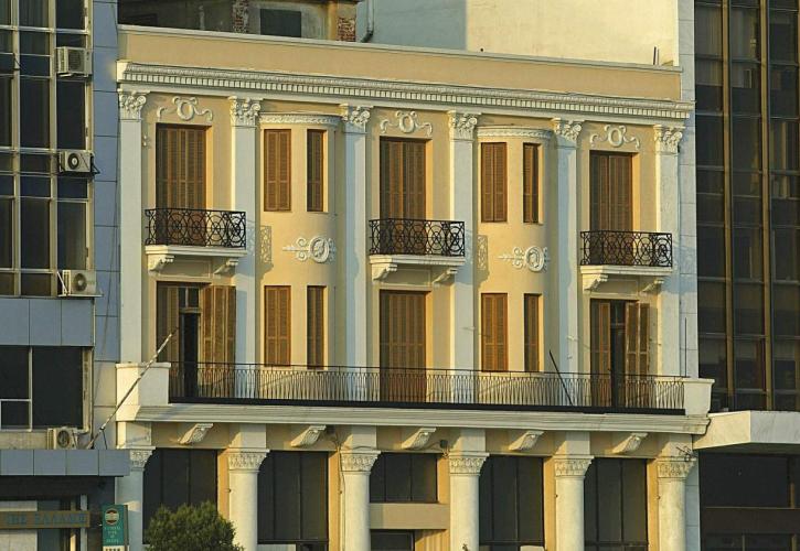 Άλλαξε χέρια το εμβληματικό κτίριο «Όλυμπος Νάουσα»