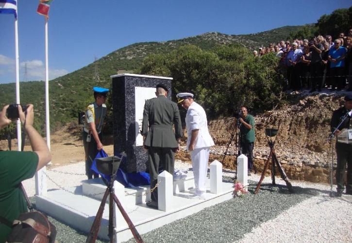 Μνημείο πεσόντων στο Σαραντάπορο Ελασσόνας