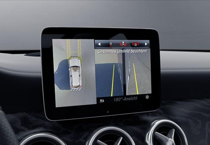 Mercedes GLA 360° Camera: Πανοραμική ορατότητα