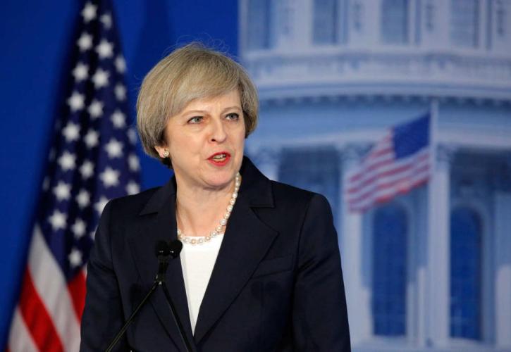 Με 16% προηγείται η Μέι σύμφωνα με νέα δημοσκόπηση