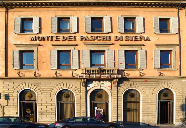 Monte dei Paschi: Η παλαιότερη τράπεζα του κόσμου προχωρά σε ΑΜΚ 2,5 δισ. ευρώ, «κόβει» 4.000 θέσεις εργασίας