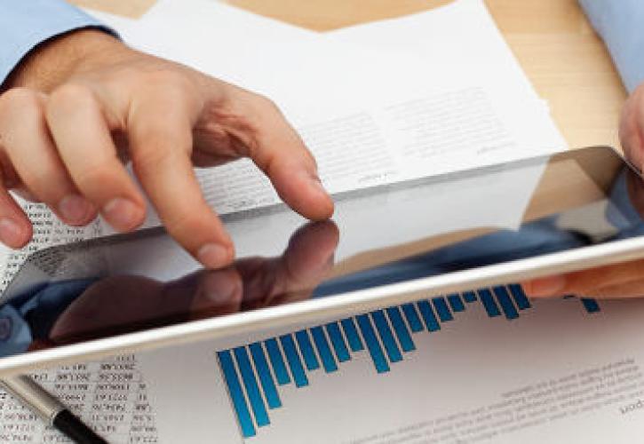 ΑΑΔΕ: Μετεκπαίδευση εφοριακών μέσω e-learning