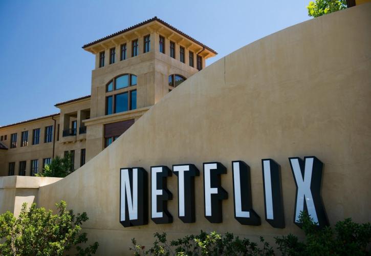 Το Netflix εξετάζει επιπλέον χρέωση για το μοίρασμα των κωδικών πρόσβασης