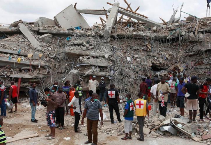 Νιγηρία: Οχτώ νεκροί από κατάρρευση τριώροφου κτιρίου στο Λάγκος