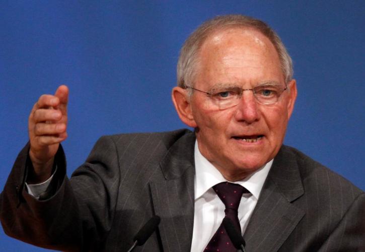 Schaeuble: Απαιτείται ενιαία ευρωπαϊκή απάντηση στο προσφυγικό