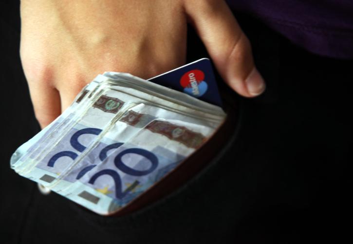 Η FAZ συγχαίρει την Ελλάδα για τους πλειστηριασμούς