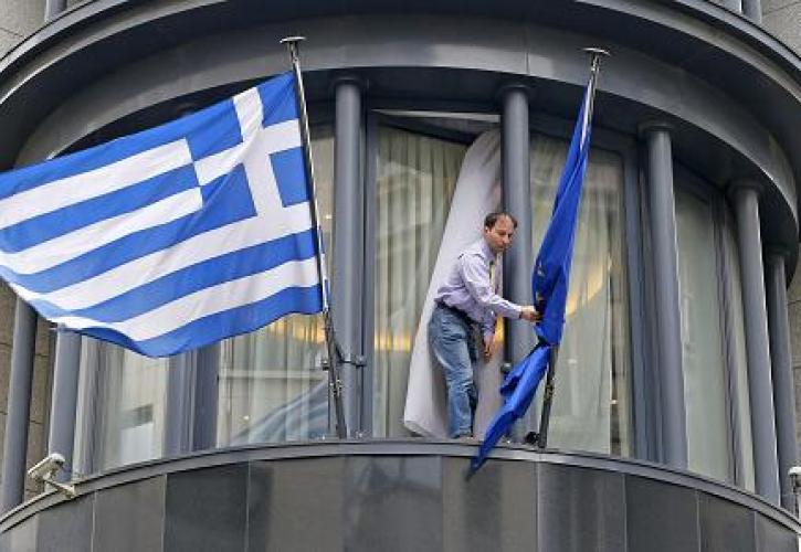 Le Figaro: Στο τραπέζι η ελάφρυνση του χρέους