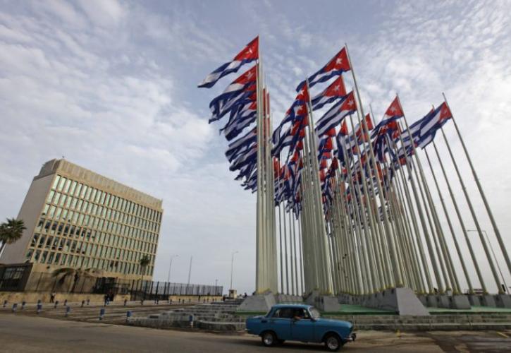 Ο Μπορέλ πιέζει την Κούβα να «ενισχύσει» τους δεσμούς της με την ΕΕ