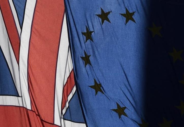Η πορεία για το Brexit είναι γεμάτη κινδύνους