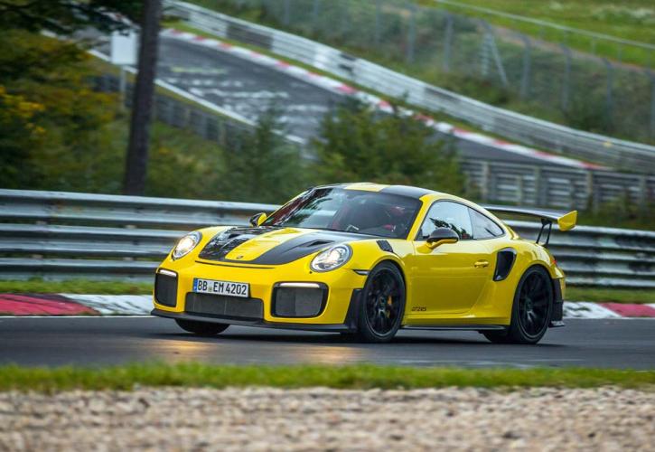 Έσπασε τα χρονόμετρα η Porsche 911 GT2 RS (vid)