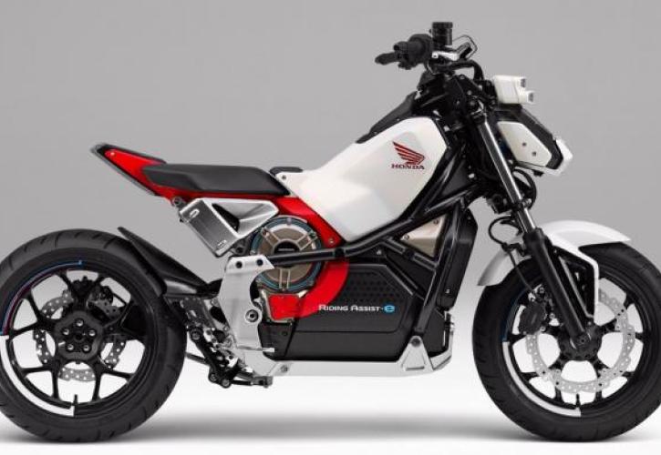 Η ηλεκτρική μηχανή της Honda που δεν πέφτει (pics, vid)