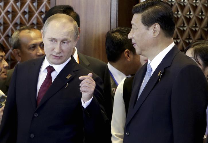 Πεκίνο και Μόσχα συγκροτούν κοινό μέτωπο κατά της Δύσης - Ενίσχυση της στρατηγικής τους συνεργασίας
